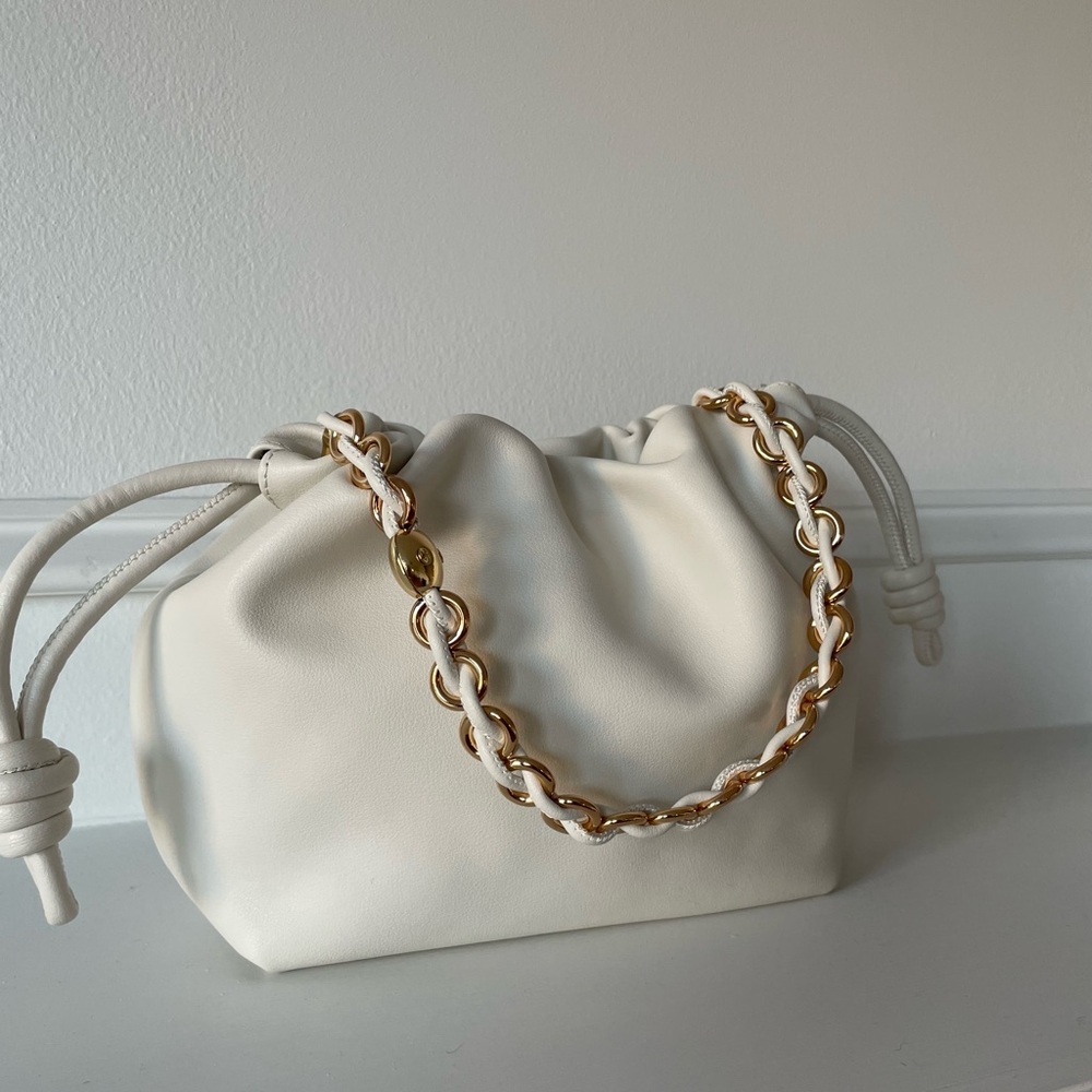 Soft Leather Pouch Bag Medium - Milkshake - Picture 5 of 14